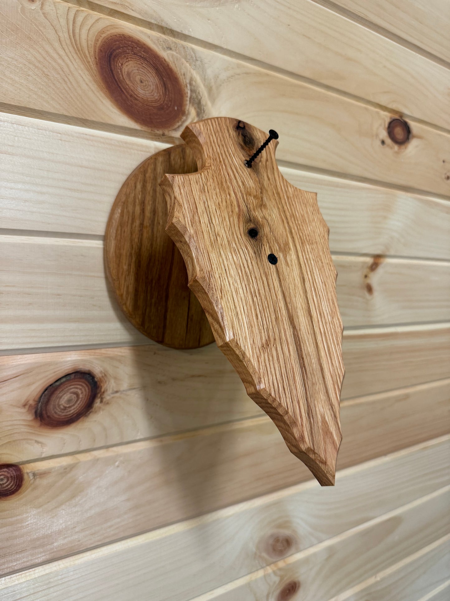 Coyote Arrowhead Pedestal